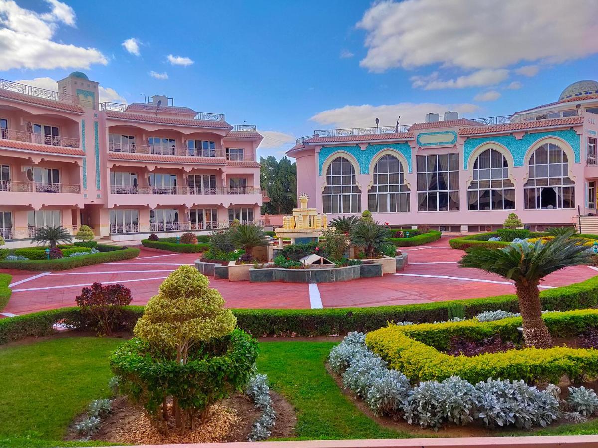 Fayoum Hotel 'Ezbet Sa'di Mugawir Exterior photo