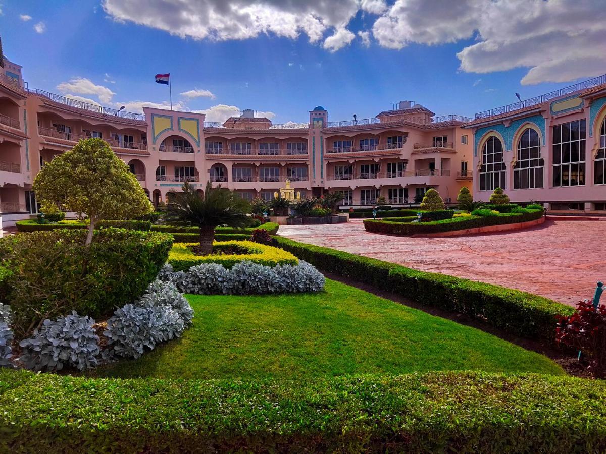 Fayoum Hotel 'Ezbet Sa'di Mugawir Exterior photo