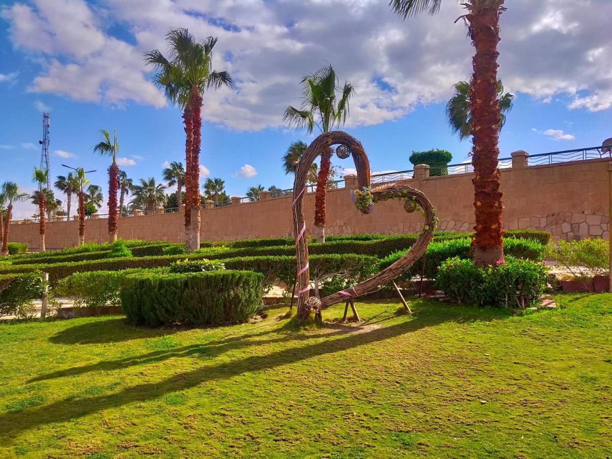 Fayoum Hotel 'Ezbet Sa'di Mugawir Exterior photo